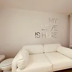 House Boat Small By Interhome בית נופש סאן תאודורו
