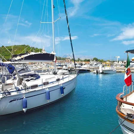 House Boat Small By Interhome Сasa de vacaciones *
